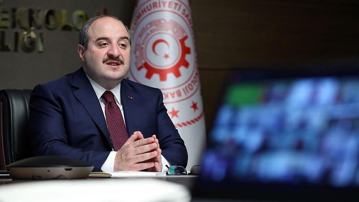 Bakan Varank 'yeni nesil kodlama yolculuğu'nun başladığını duyurdu