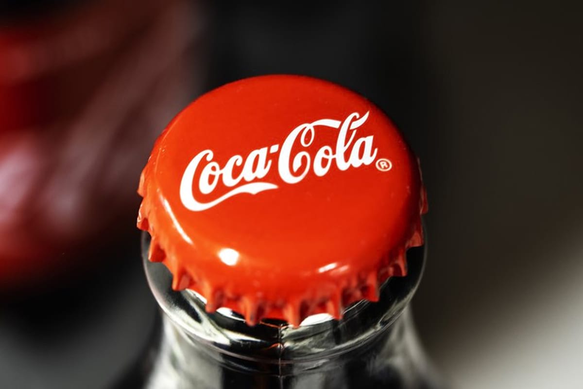 Rekabet Kurumu, Coca Cola'dan alınan taahhütleri duyurdu: 'Dolabı olmayan rakip ürünlere yer verilecek'