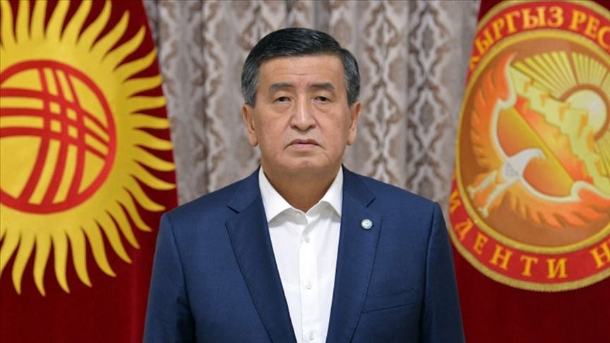 Kırgızistan Cumhurbaşkanı Sooronbay Ceenbekov istifa etti