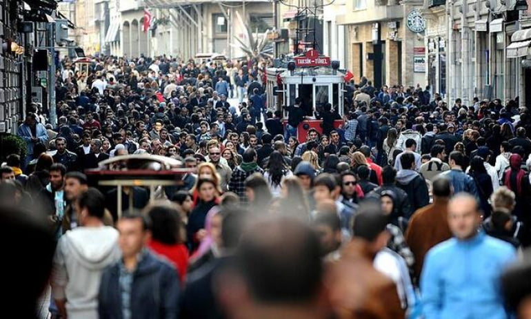 Avrupa'nın en genci Türkiye: 20 ülkeyi geride bıraktı