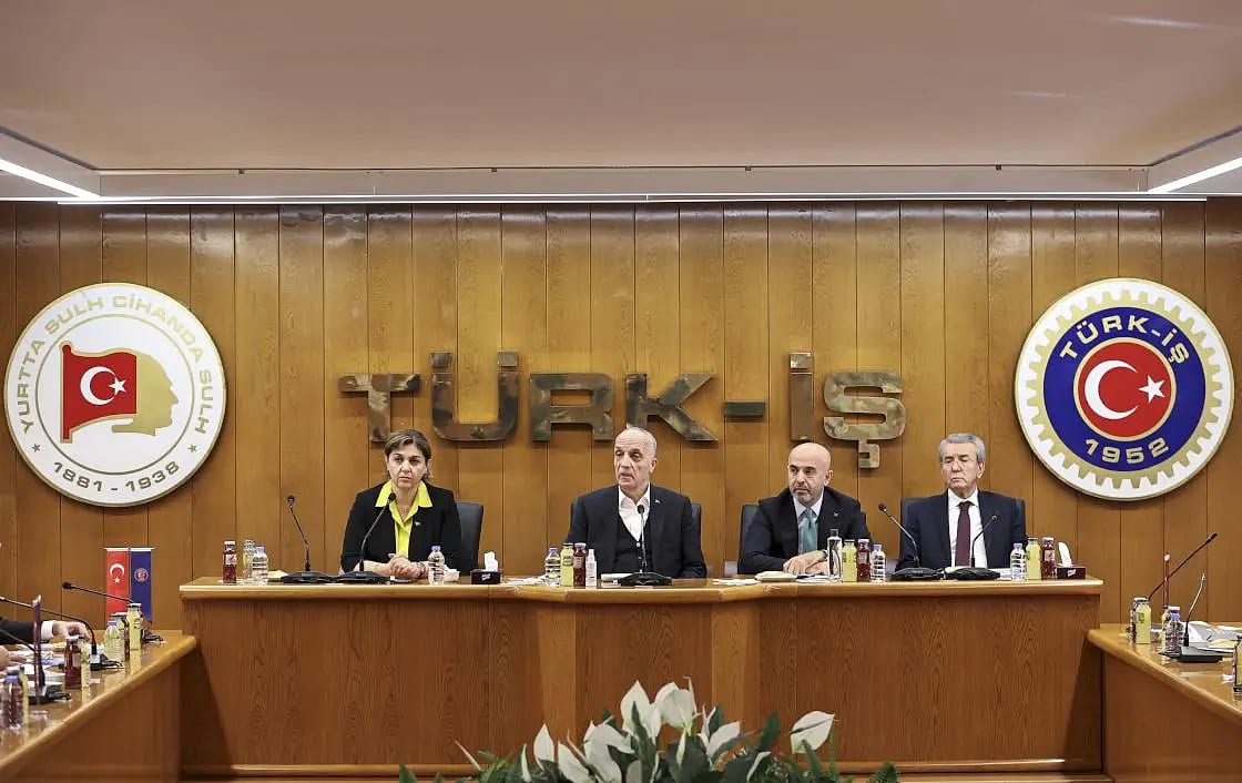 Türk-İş'ten asgari ücret açıklaması: "Beklentimizin altında kalacak bir rakam olursa buna katılmayacağız"
