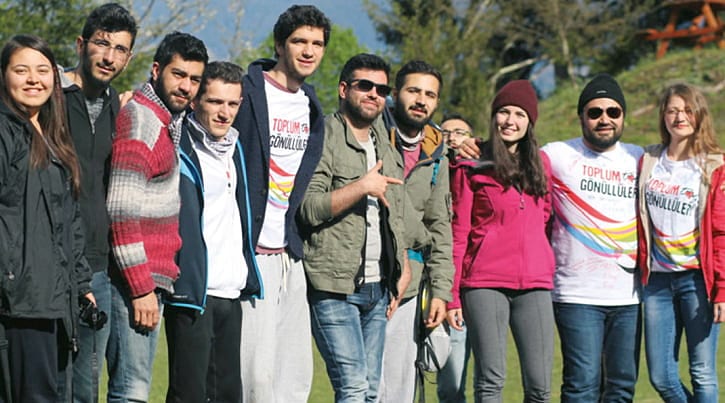 Sivil toplumda gençlik hareketi