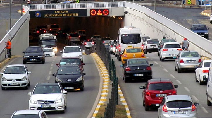 Antalya da ‘taşıt milyoneri’ oldu