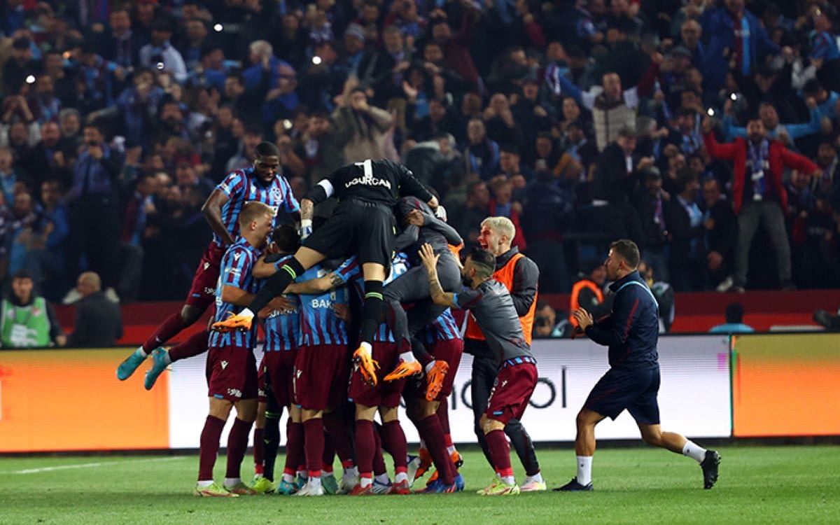 Trabzonspor bitime 3 hafta kala şampiyonluğunu ilan etti