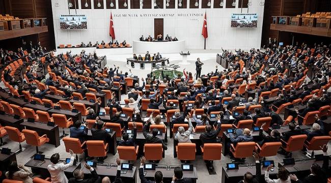 Meclis, memur maaşı ve emekli aylıklarını arttıran düzenlemeyi de içeren teklif için mesai yapacak