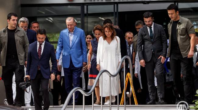 Cumhurbaşkanı Erdoğan, Vuslat Doğan Sabancı ve Ali Sabancı'yı Ziyaret Etti