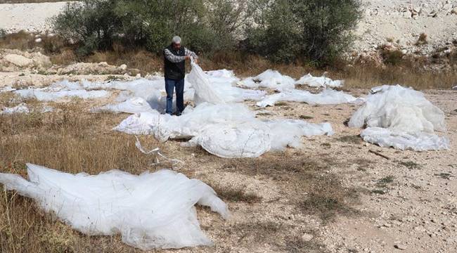 Sivas'ta arazide çok sayıda gelinlik bulundu