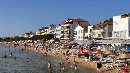 Tatilciler akın etti, nüfusları 15 katına çıktı