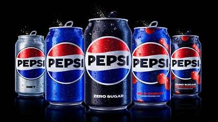 Pepsi 15 yıl sonra logosunu değiştirdi: 90'lara dönüş