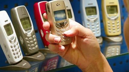  'Aptal' telefonlar ABD'de yükselişte: Peki, neden?