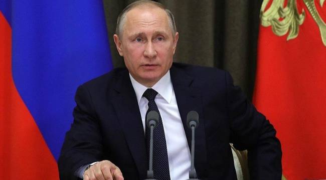 Kremlin, Rus yetkililere iPhone'u yasaklıyor: Hangi telefonu kullanacaklar?