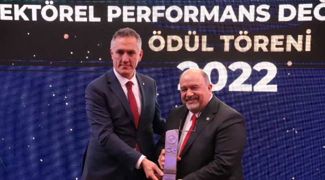 Petroyağ'a sektörel performans ödülü 