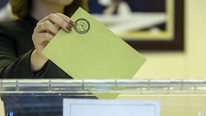 Cumhurbaşkanı seçimi geçici aday listesi Resmi Gazete'de