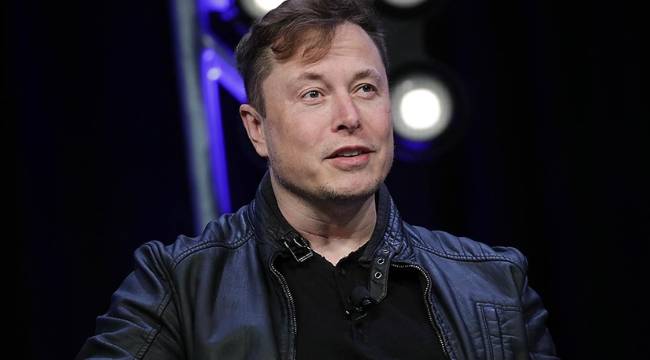 Elon Musk dünyanın 'en zengin insanı' unvanını kısa süreliğine kaybetti