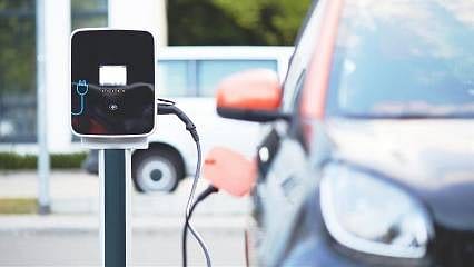Benzinli, dizel, hibrit, elektrikli... 2 ayda ne kadar satıldı?