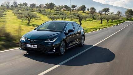 Makyajlı 2023 Toyota Corolla satışa sunuldu: Türkiye fiyatları ne kadar?