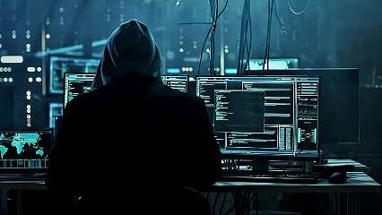 FBI 100 milyon dolardan fazla fidye alan internet korsanlarının sitesini çökerttiğini duyurdu
