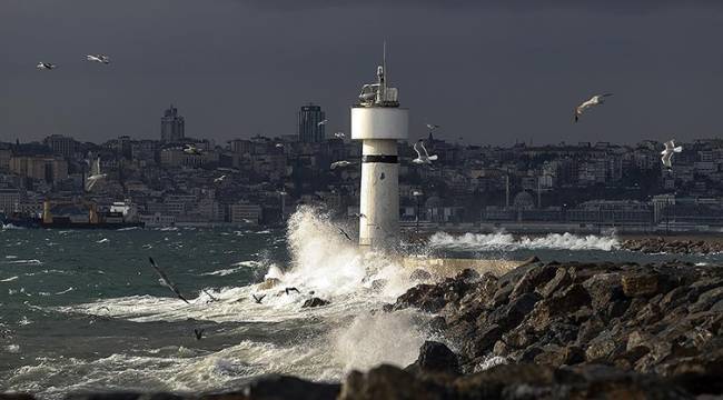 Valilik'ten İstanbul'a fırtına uyarısı geldi