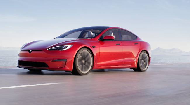Tesla'da peş peşe indirimlerden sonra bu kez 2 modelde fiyat artışı