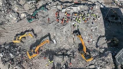 Deprem felaketinde son durum açıklandı: Can kaybı artıyor
