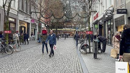 Hollanda'da bankalar 2001'den bu yana şubelerin yüzde 93'ünü kapattı