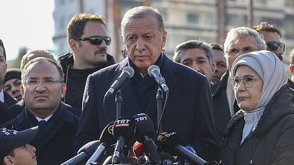 Üniversitelerde yaza kadar uzaktan eğitime geçiliyor