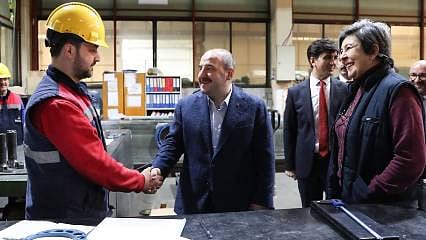 Bir torna tezgahından 30 ülkeye ihracata... Bakan Varank ziyaret etti