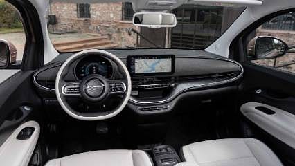 Elektrikli Fiat 500e Türkiye'de satışa sunuldu: Fiyatı ve özellikleri