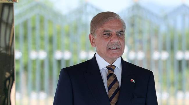 Pakistan Başbakanı Şerif: Kredi istemek utanç verici