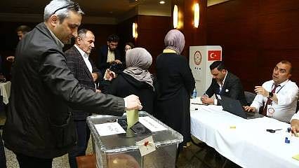 Yurt dışında oy verme işlemi başladı