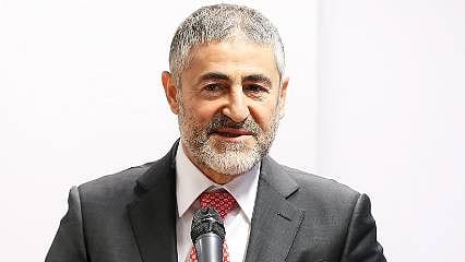 Bakan Nebati'den 2,3 trilyon liraya ulaşan kur korumalı mevduata ilişkin açıklama 