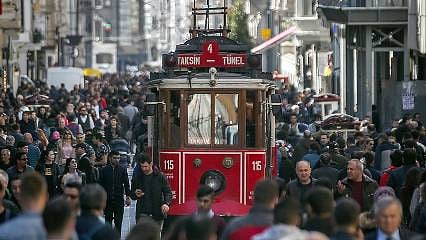 Türkiye nüfusu 2022'de 599 bin 280 kişi arttı 