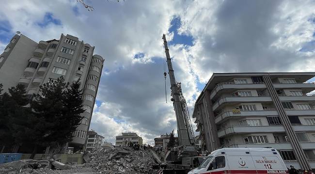 Binanın kolonunu kestikleri iddiasıyla yakalanan 2 kişi tutuklandı