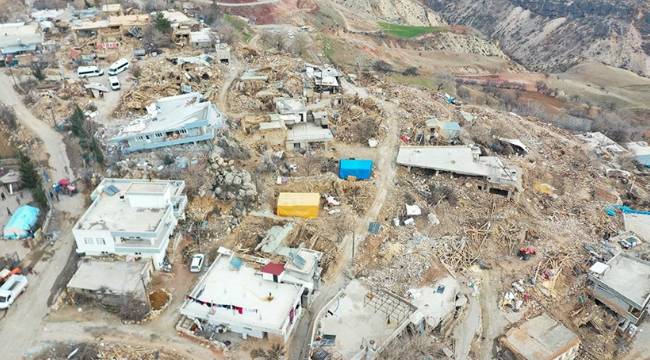 Hayalet köye döndü: 280 haneden geriye sadece 15 ev kaldı 