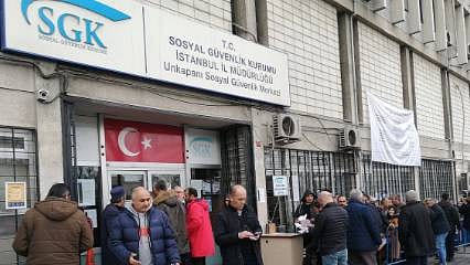 SGK'dan EYT'de kafa karıştıran konulara örneklerle yanıt