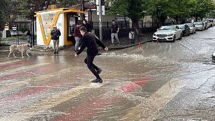 Meteoroloji uzmanından sağanak uyarısı... İşte yağış beklenen iller 