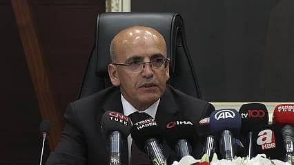 Bakan Şimşek'ten büyüme ve enflasyon mesajı 
