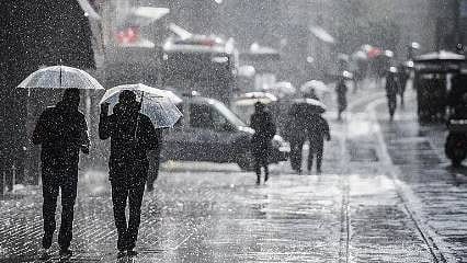 Batı illeri için gök gürültülü sağanak uyarısı