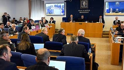 Meclis'te EYT teklifi görüşmeleri başladı 