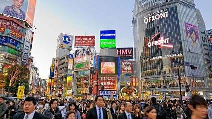 Japon ekonomisi beklentilerin üzerinde büyüdü