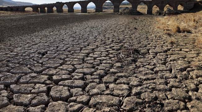 Yağışlar yüzde 40,6 azaldı, Marmara ve İç Ege'de kuraklık kritik seviyelere geldi