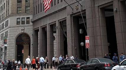 SEC'den 11 Wall Street şirketine 289 milyon dolar ceza