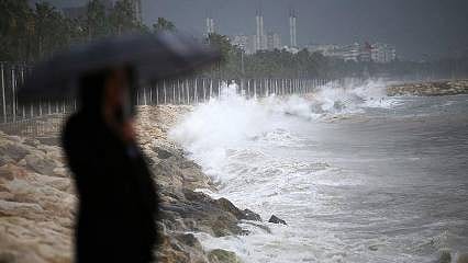 Meteoroloji'den İstanbul dahil 10 il için kuvvetli lodos uyarısı