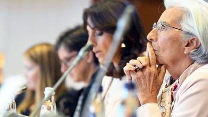 Lagarde'den faiz ve enflasyon yorumu 