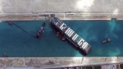 Süveyş'i tıkayan geminin işletmecisinden çalışanlarına rekor ikramiye 