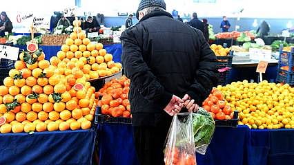 TÜRK-İŞ'e göre nisan ayında yoksulluk sınırı 33 bin 15 lira oldu