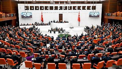 Ticarete ilişkin 'torba kanun teklifi' Meclis'e sunuldu 