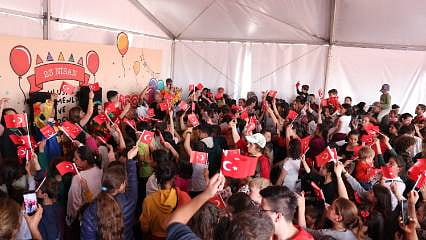 Koton, Hatay'da çocuklarla buluştu 