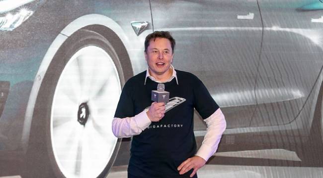 Elon Musk, 3,58 milyar dolarlık Tesla hissesi sattı