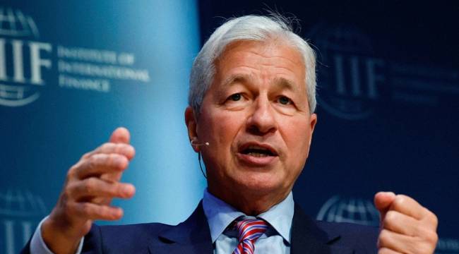 JPMorgan CEO'su, merkez bankalarını tahminlerini hedef aldı: "Yüzde 100 hatalı" 